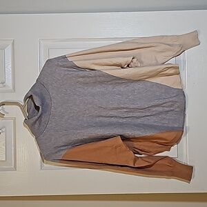 Aaeda Color Block Turtleneck Sweater Size L